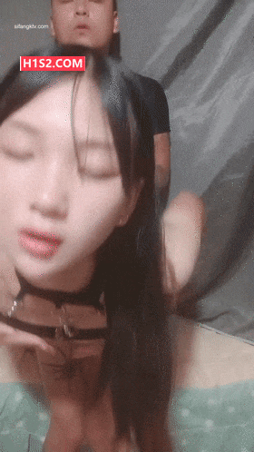 【职高小妹】18岁的学生妹下海，无套啪啪，10小时合集~~--清秀可爱，苗条蜜桃臀，哪个男同学能占有呢【9V】