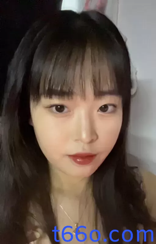 【某某门事件】第103弹 张家口职业技术学院王静怡生活中的乖乖女床上做爱风骚至极被男友曝光！