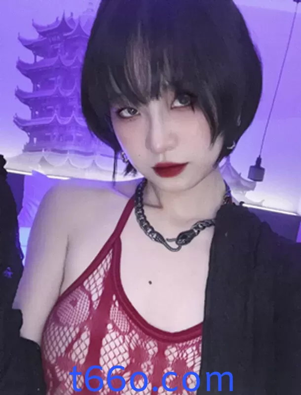 【某某门事件】第102弹 中南财经政法大学校花郑芸芸各种骚丝网袜性爱视频泄密