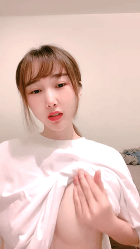 颜值纯情美女【溪宝儿】激情大秀~道具自慰~小穴菊花都会呼吸【100V】