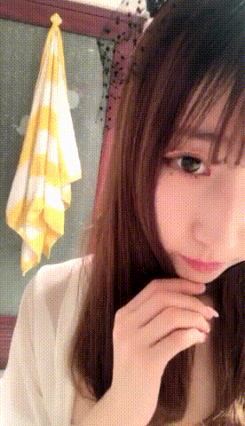 绿播下海萌妹 揉奶自慰【K猫/我刚成年】一张萌脸却有火辣的身材 露奶露逼特写合集【123V】