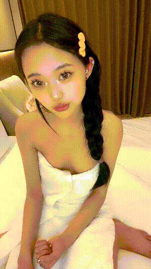 超哇塞学妹~群交【19岁妹子】好嫩好淫乱~小穴被插到爆浆!【3V】