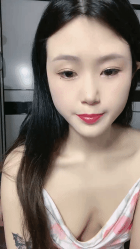 清纯校花学妹【蔷薇睡不够】全裸沐浴~道具狂插~白浆狂流【2V】