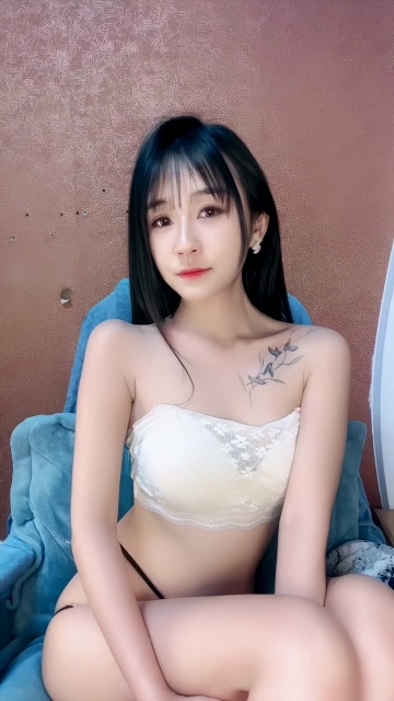 半糖主播【小漂亮】福利视频18V