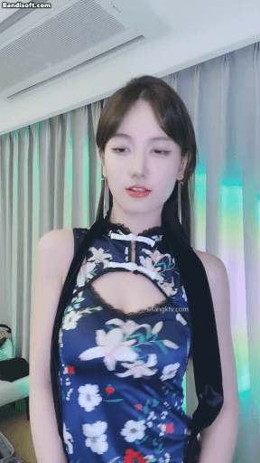 【花椒当家花旦宁依纯】 齐腰高开叉丁字裤骚舞 露出屁股 于金主啪啪直播  【23V】