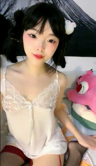 半糖 校花级女神~【纯甜妹】疯狂自慰！高潮！爽死了~【14V】