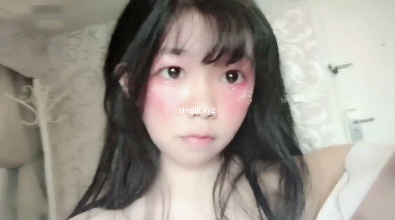 福利姬 超卡哇伊网红美少女三寸萝莉【14V】