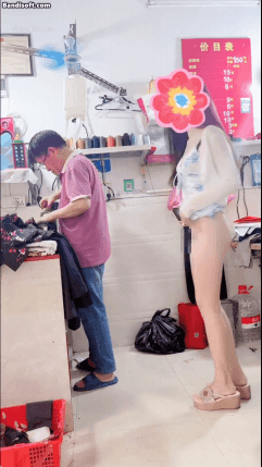 推特【 Luna000yu/娜娜】 顶级露出艺术家 无内大胆游走在街头【102V】