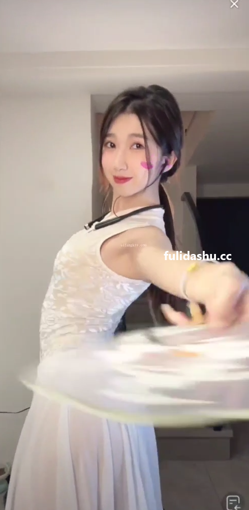 『抖音 兔子』直播间高级整活 倒立 一字马 下腰 【2V】